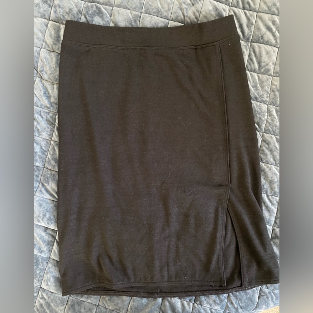 Black pencil skirt